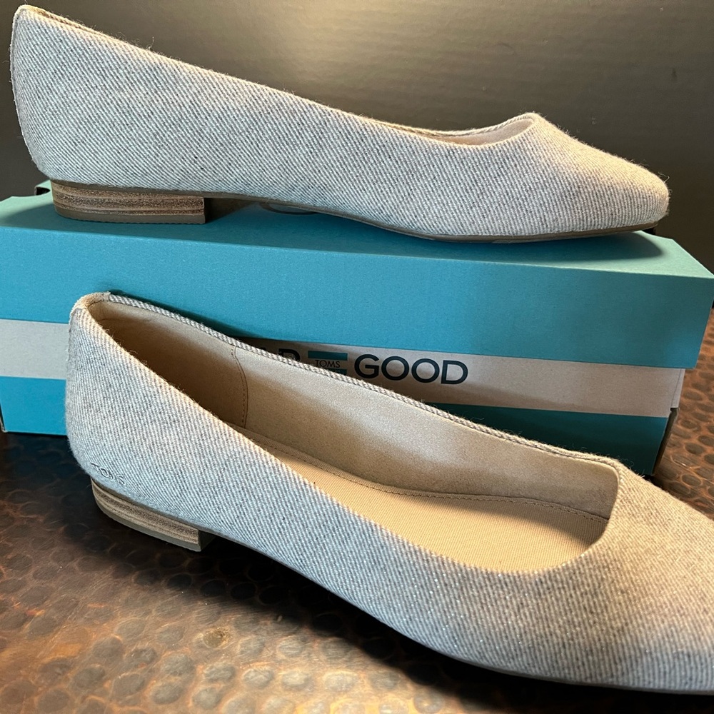 TOMs loafers